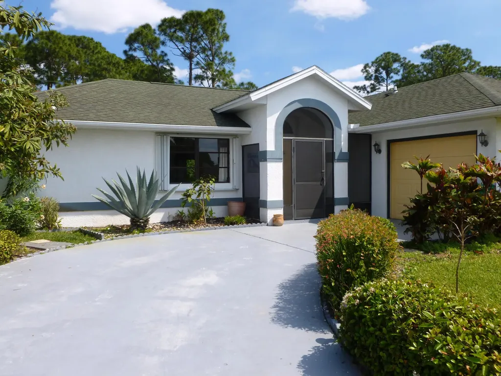 1733 SW Ardmore Street Port St Lucie FL 34953