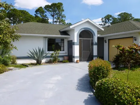 1733 SW Ardmore Street Port St Lucie FL 34953