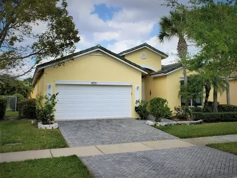 9721 SW Glenbrook Drive Port St Lucie FL 34987