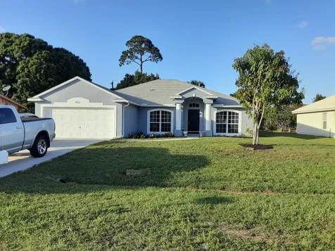 971 SW Dalton Avenue Port St Lucie FL 34953