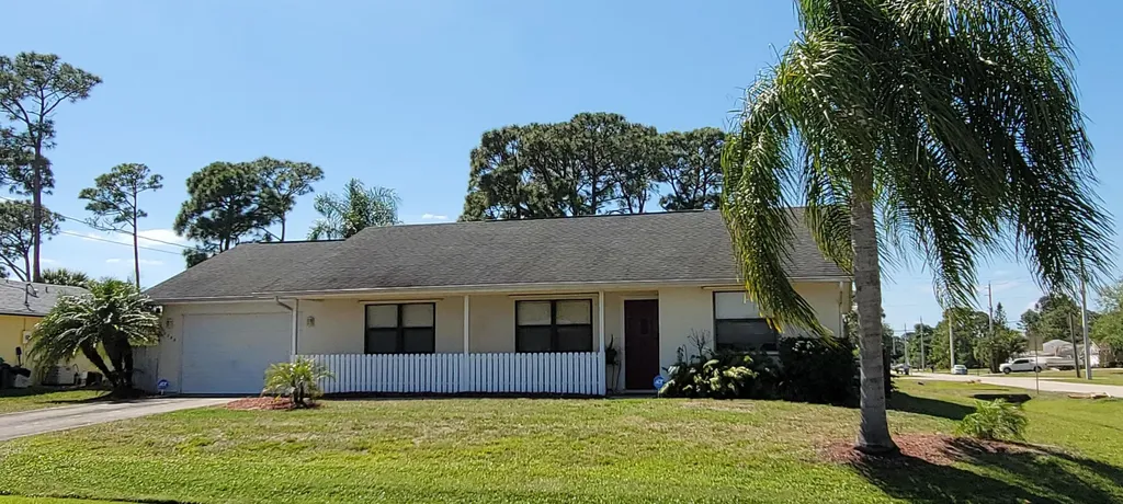 1302 SW Irving Street Port St Lucie FL 34983
