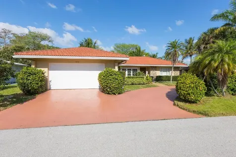 5009 N Travelers Palm Lane Tamarac FL 33319