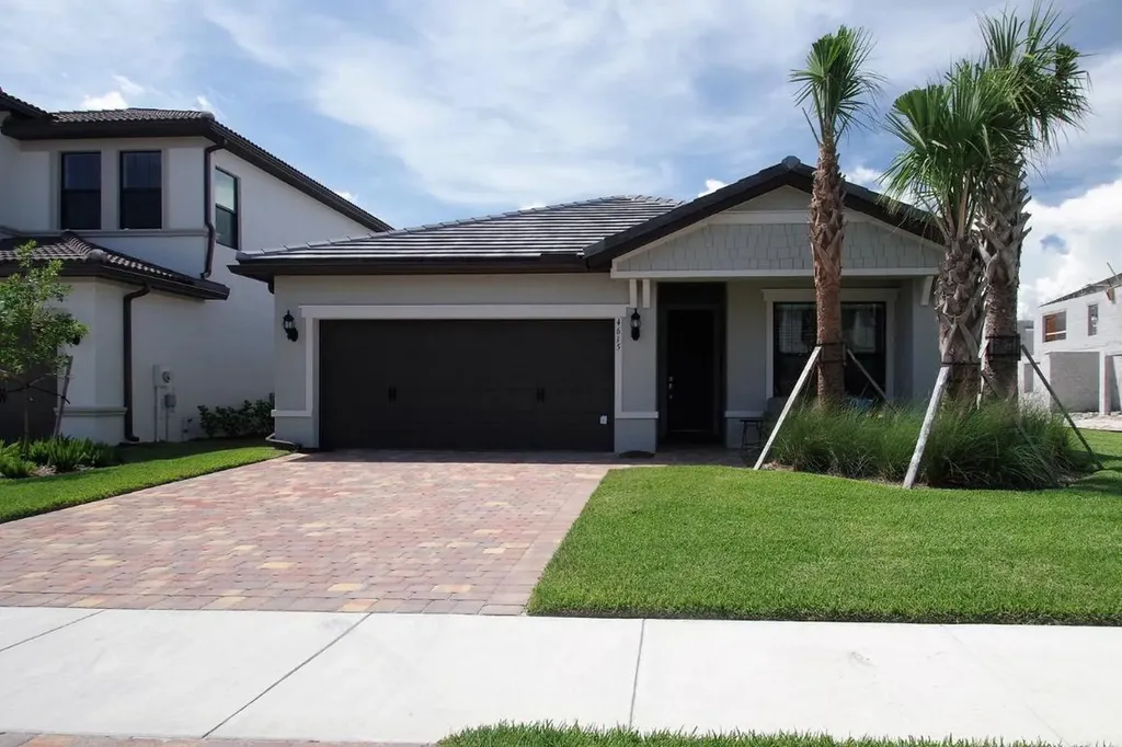 4615 San Fratello Circle Lake Worth FL 33467