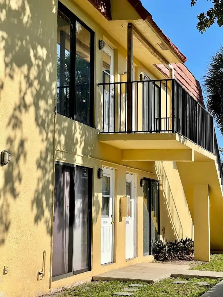 11418 Royal Palm Boulevard Coral Springs FL 33065