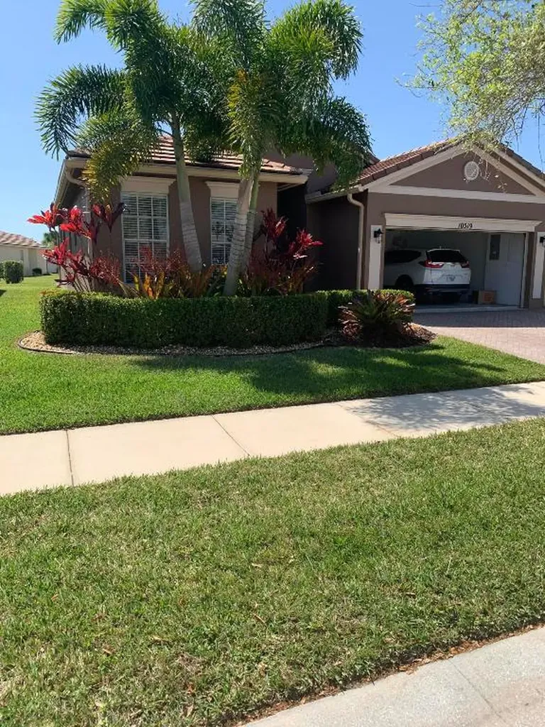 10519 SW Southgate Court Port St Lucie FL 34987