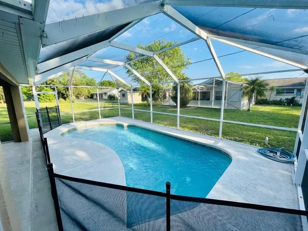 508 NW Lincoln Avenue Port St Lucie FL 34983
