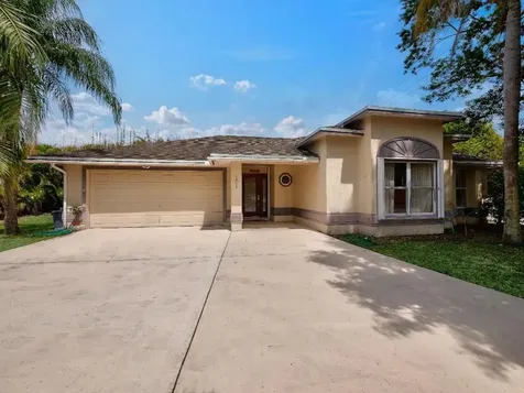 101 SW Evans Avenue Port St Lucie FL 34984