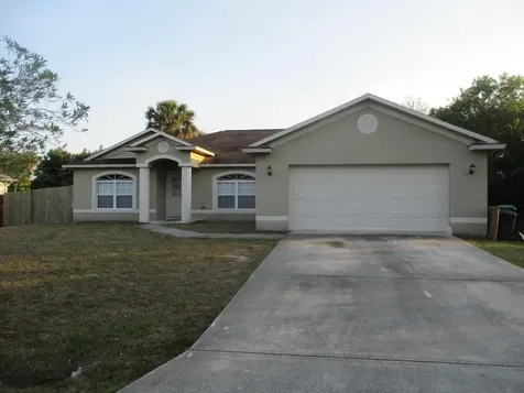 1034 SW Abingdon Avenue Port St Lucie FL 34953