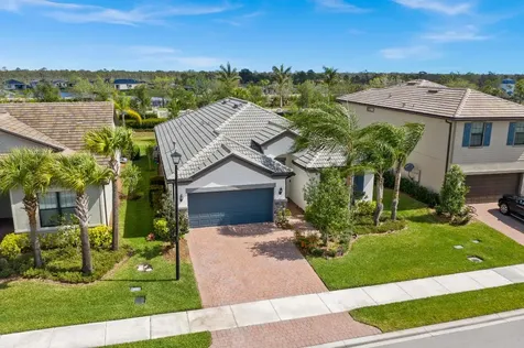 131 SE Courances Drive Port St Lucie FL 34984