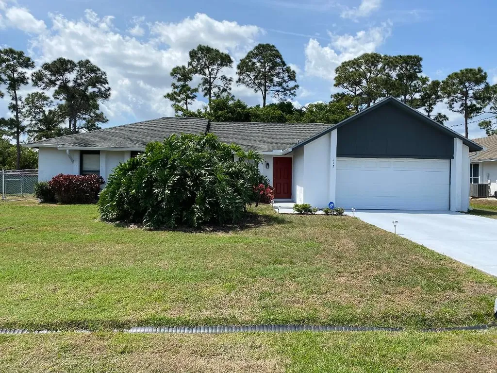 117 SE Fallon Drive Port St Lucie FL 34983