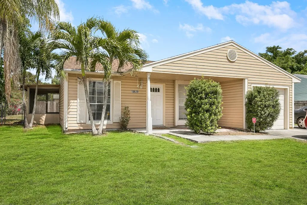 10629 Summertime Lane Royal Palm Beach FL 33411