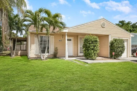 10629 Summertime Lane Royal Palm Beach FL 33411