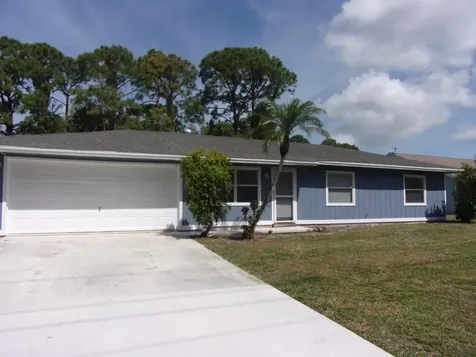 589 SE Faith Terrace Port St Lucie FL 34983