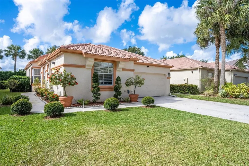 7654 Rockport Circle Lake Worth FL 33467