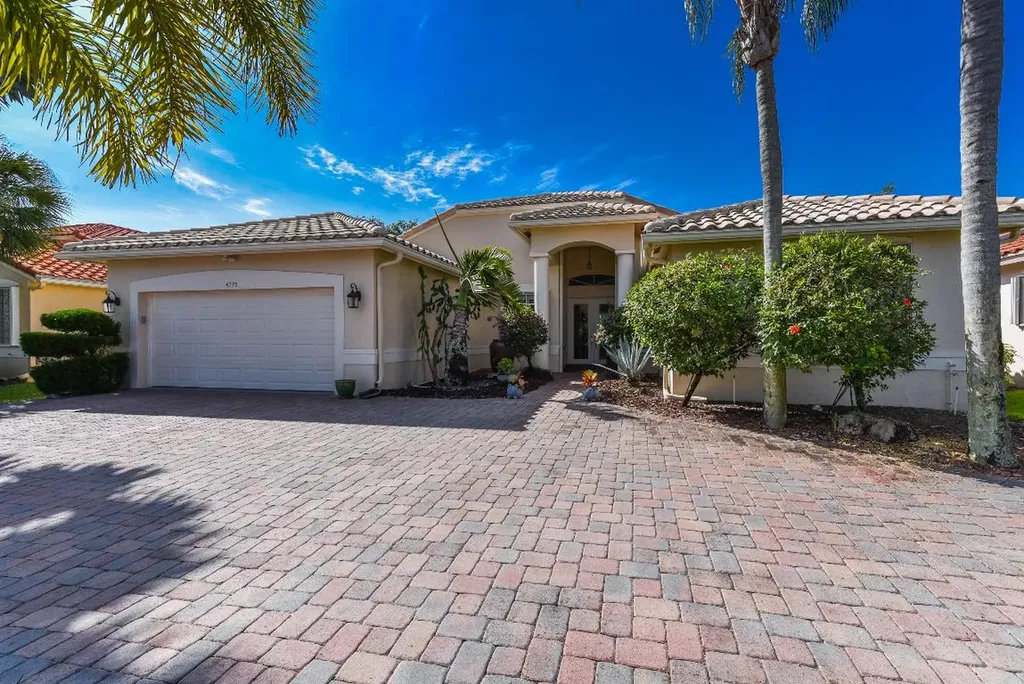 6790 Garde Road Boynton Beach FL 33472