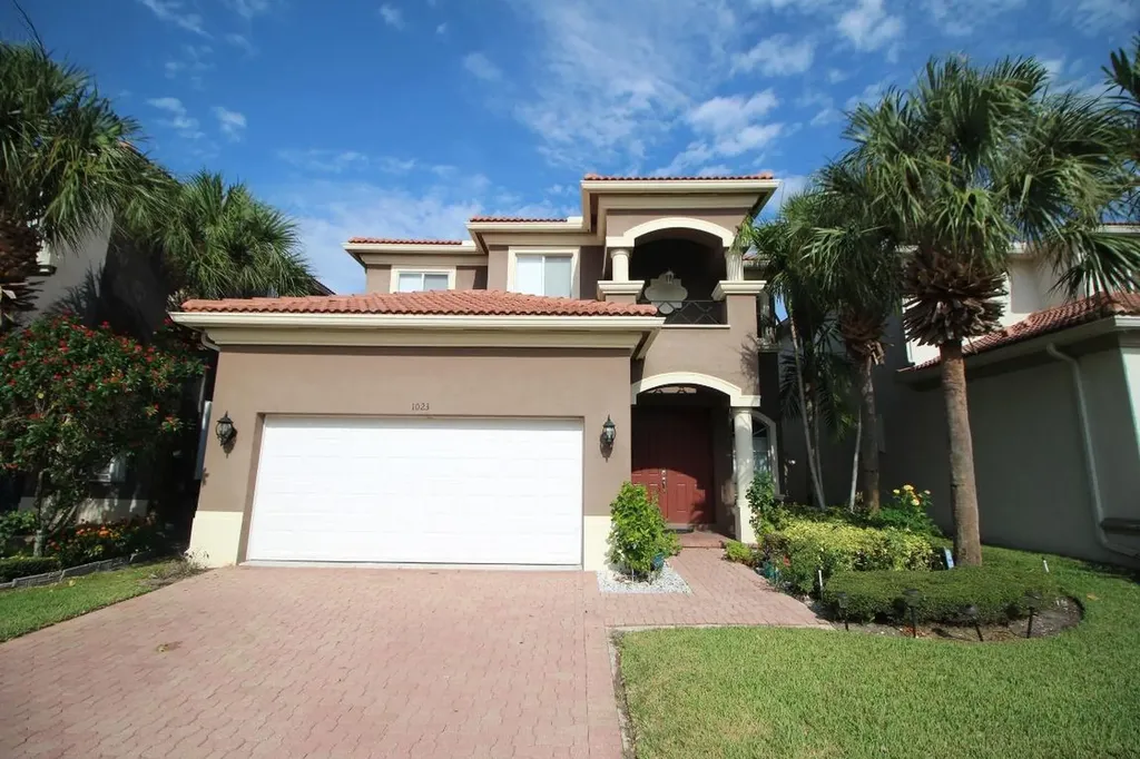 1023 Grove Park Circle Boynton Beach FL 33436