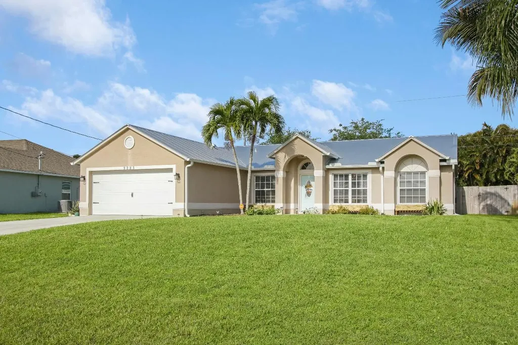 3225 SE West Snow Road Port St Lucie FL 34984
