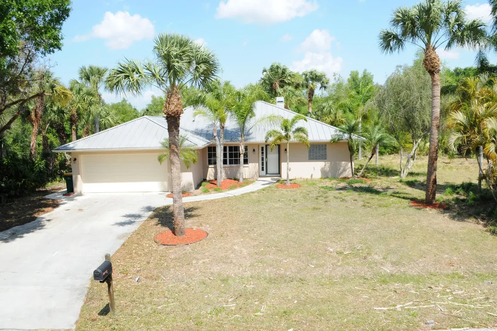 28476 Royal Palm Drive Punta Gorda FL 33982