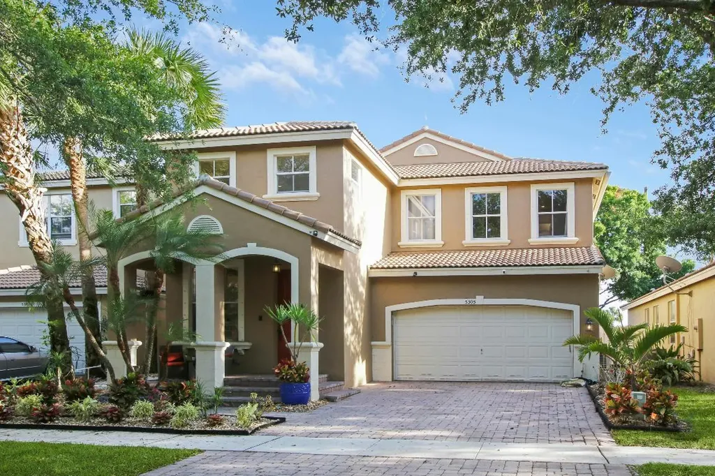 5305 Sancerre Circle Lake Worth FL 33463