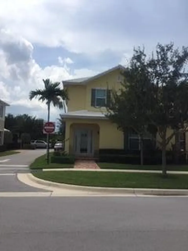 148 W Bay Cedar Circle Jupiter FL 33458