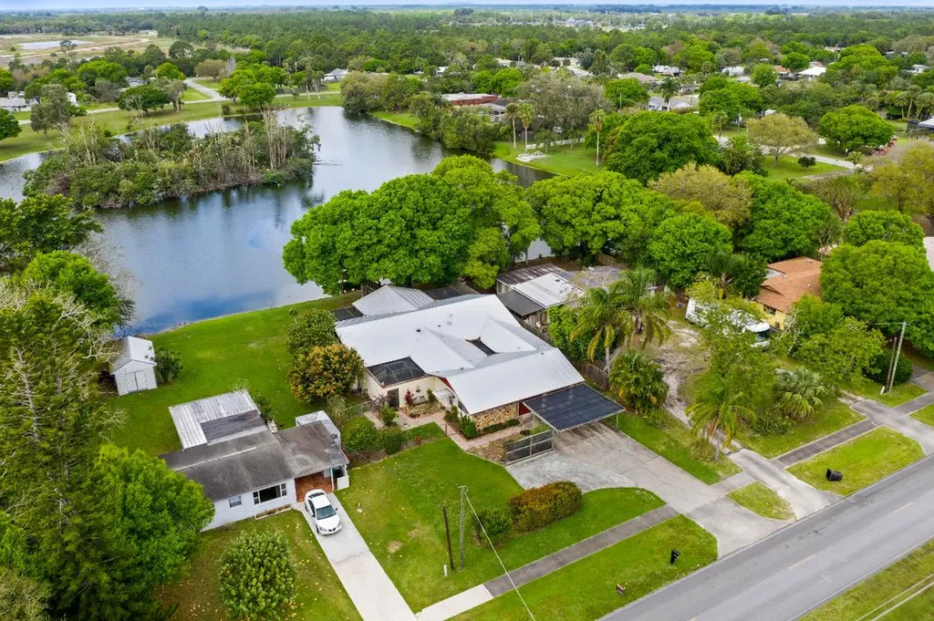 5505 Fort Pierce Boulevard Fort Pierce FL 34951