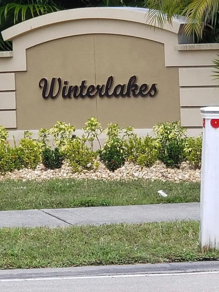 5228 NW Wisk Fern Circle Port St Lucie FL 34986