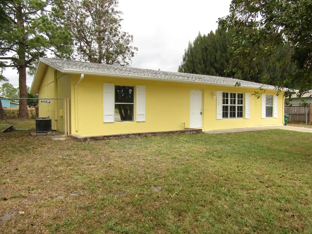 638 SW Ivanhoe Drive Port St Lucie FL 34983