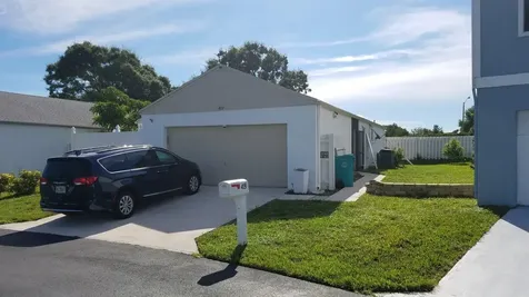 49 Buxton Lane Boynton Beach FL 33426