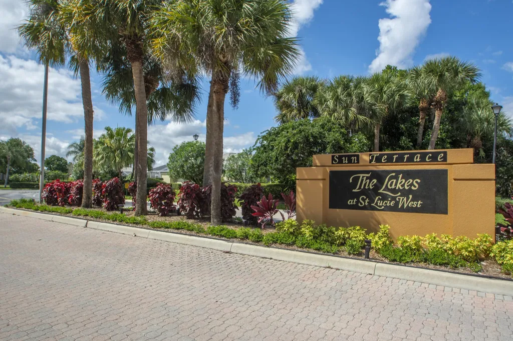1256 NW Sun Terrace Circle Port St Lucie FL 34986
