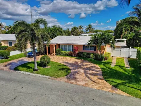 121 Tacoma Lane Palm Beach Shores FL 33404