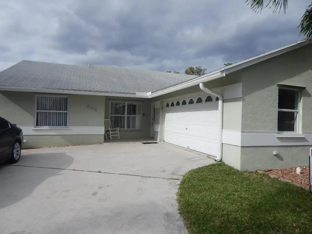 5375 Blueberry Hill Avenue Lake Worth FL 33463