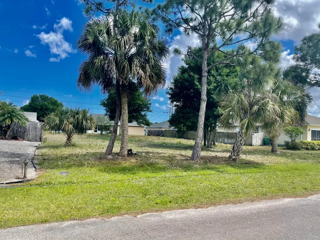 3757 SW Swope Street Port St Lucie FL 34953
