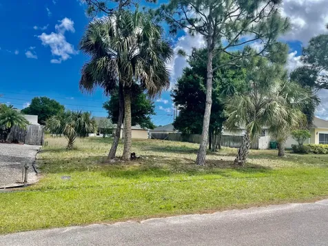 3757 SW Swope Street Port St Lucie FL 34953
