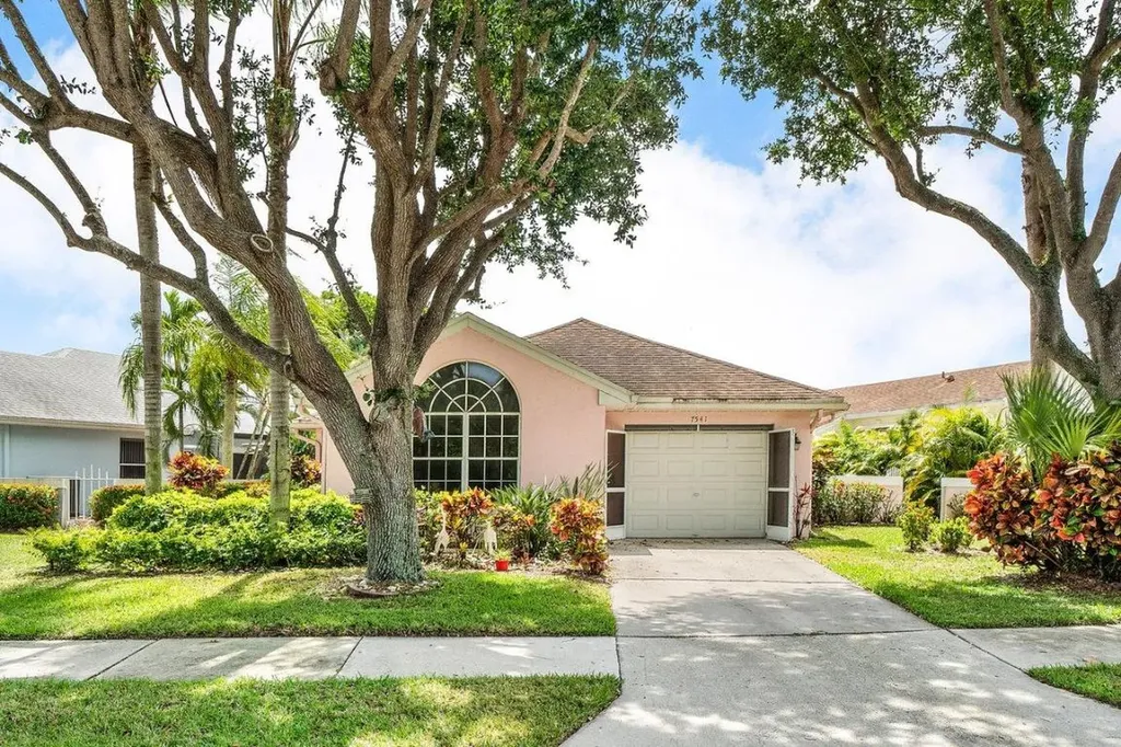 7541 Mansfield Hollow Road Delray Beach FL 33446