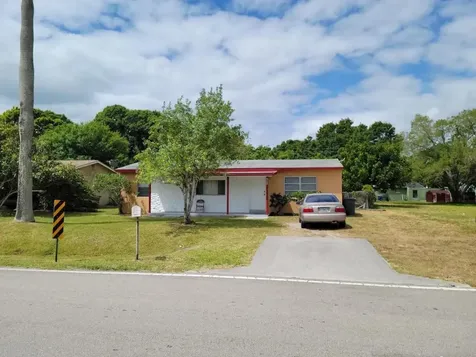 2605 S 29th Street Fort Pierce FL 34981