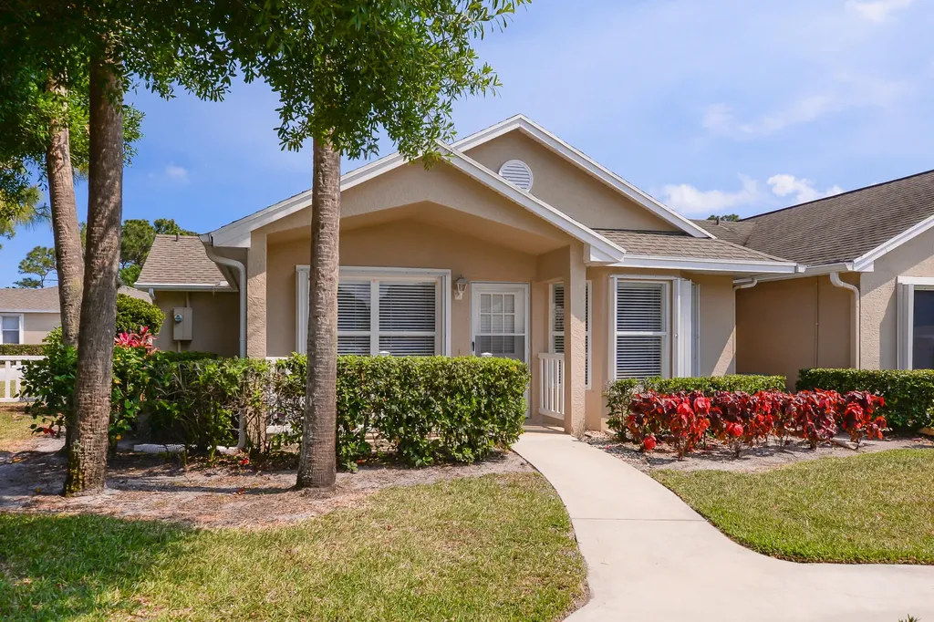 540 NW San Remo Circle Port St Lucie FL 34986