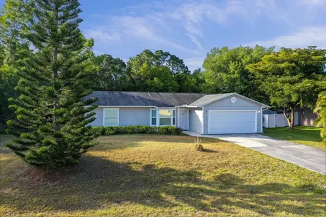 418 SW Dauphin Avenue Port St Lucie FL 34953