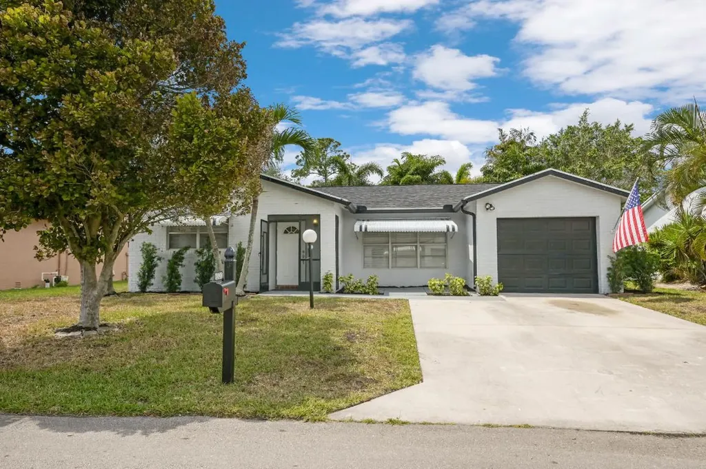 6320 Summer Sky Lane Greenacres FL 33463