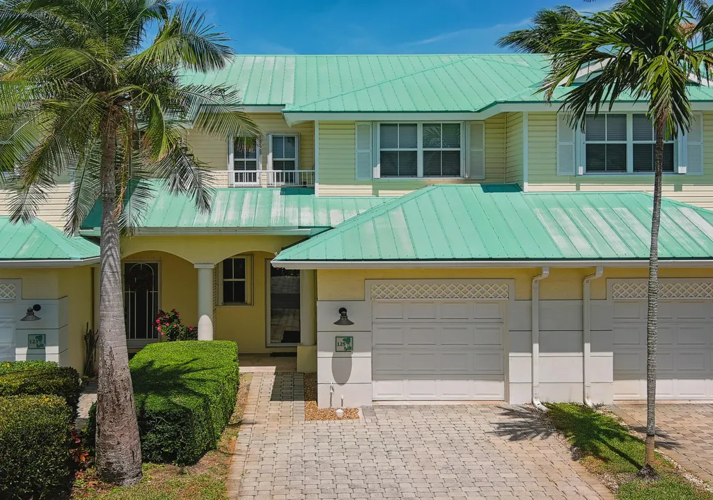 125 Barefoot Cove Hypoluxo FL 33462