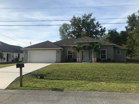 6695 NW Pinson Court Port St Lucie FL 34983