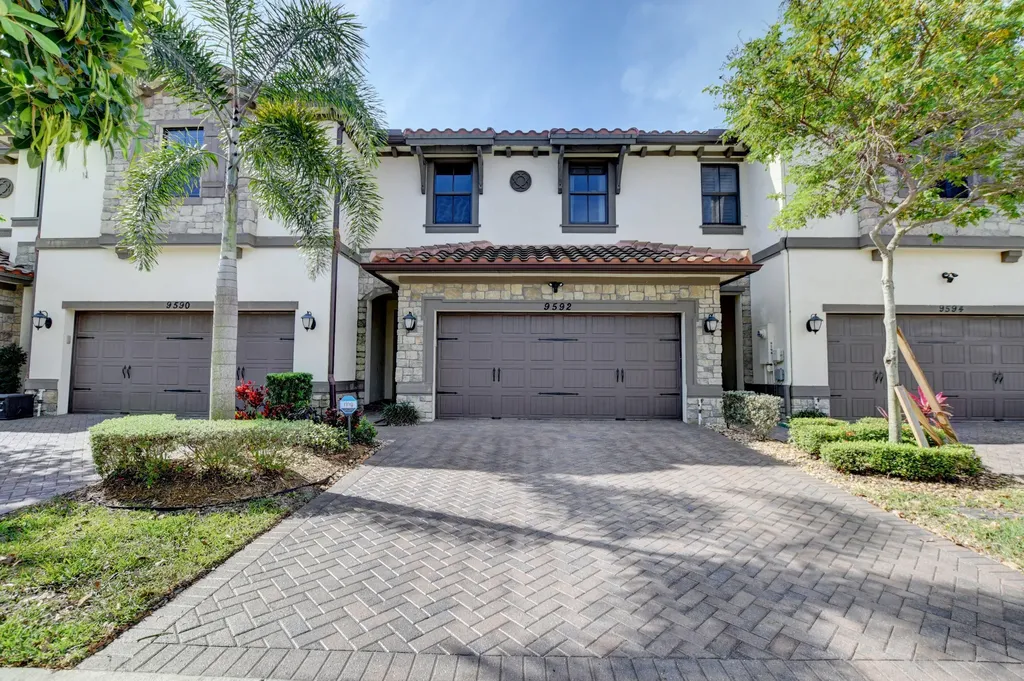 9592 Town Parc Circle N Parkland FL 33076
