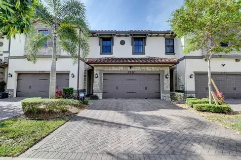 9592 Town Parc Circle N Parkland FL 33076