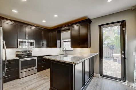 9592 Town Parc Circle N Parkland FL 33076