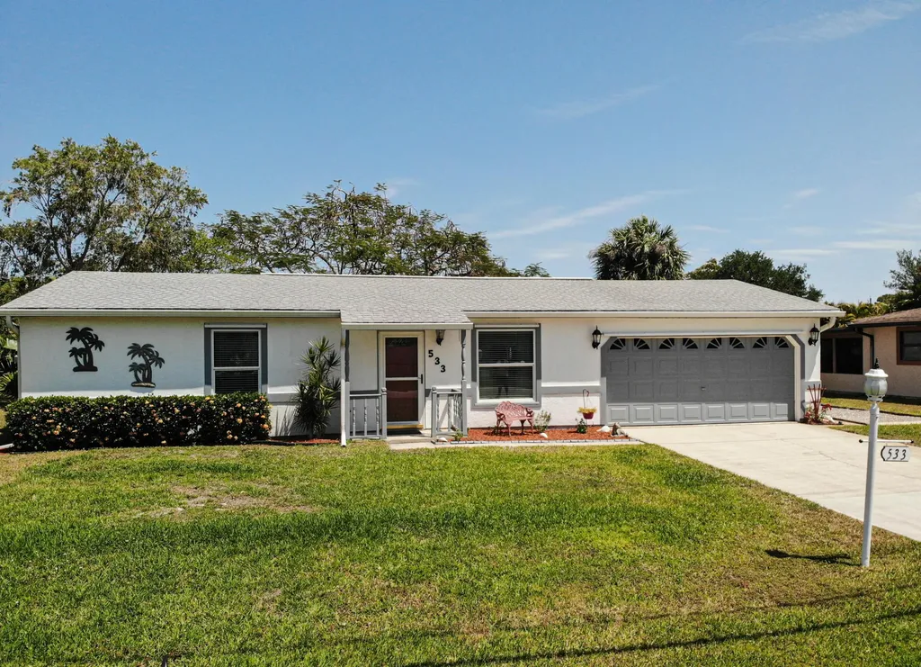 533 SW Lucero Drive Port St Lucie FL 34983