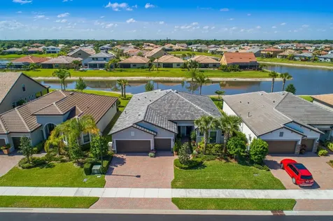 608 SE Monteiro Drive Port St Lucie FL 34984
