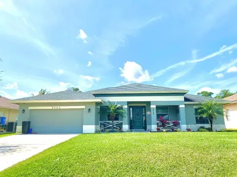 8565 SE Pinehaven Avenue Hobe Sound FL 33455