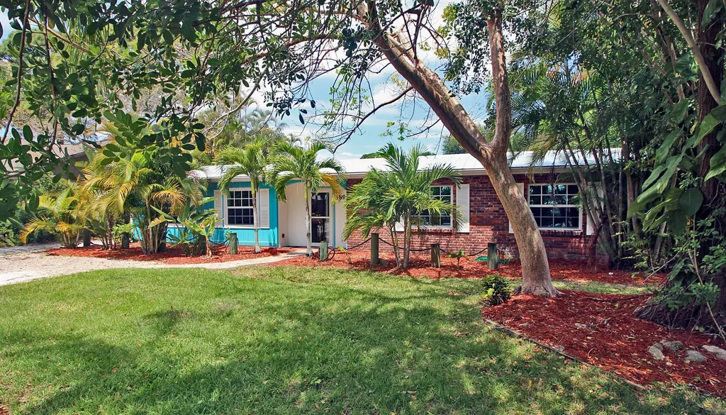 1899 NW Azalea Street Stuart FL 34994