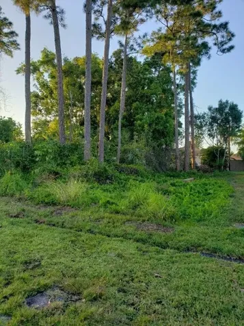925 SE Atlantus Avenue Port St Lucie FL 34983