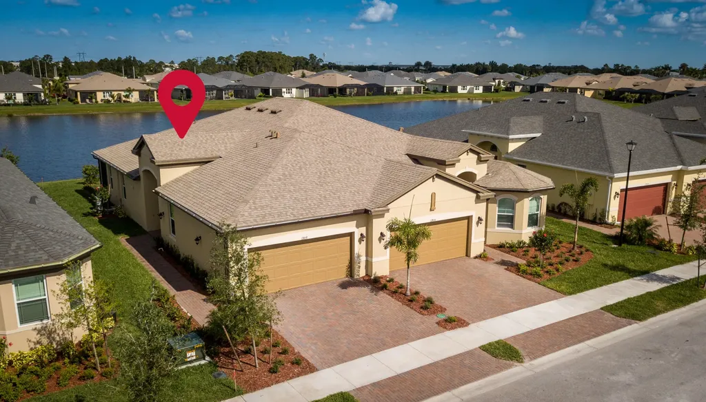 12837 SW Lake Fern Circle Port St Lucie FL 34987