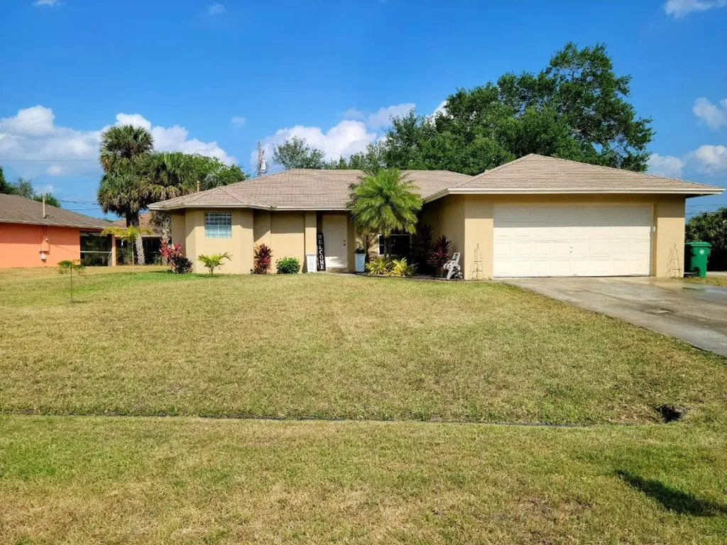 2595 SW Mcdonald Street Port St Lucie FL 34953